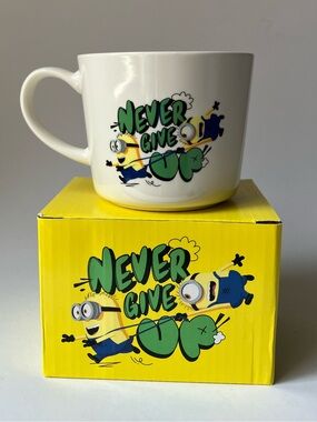 NIB Illumination’s Minion Ceramic Mug Limited Edition Burger King Portugal Gifts